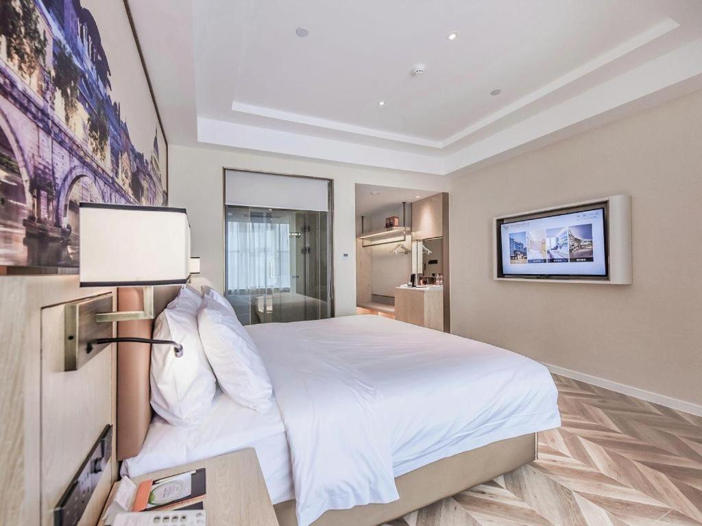 Vienna Hotel Sichuan Hejiang Yangtze River Bridge 루저우 외부 사진