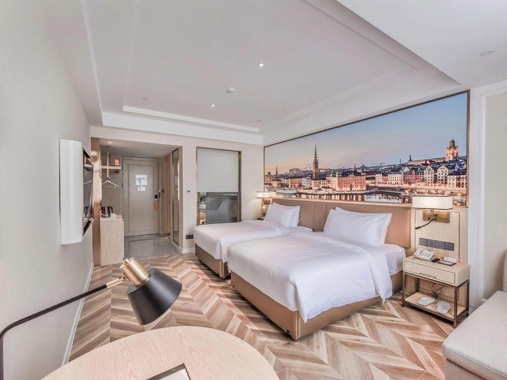 Vienna Hotel Sichuan Hejiang Yangtze River Bridge 루저우 외부 사진