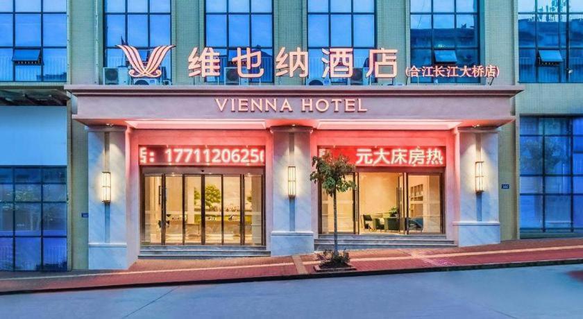 Vienna Hotel Sichuan Hejiang Yangtze River Bridge 루저우 외부 사진