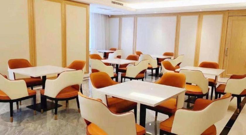 Vienna Hotel Sichuan Hejiang Yangtze River Bridge 루저우 외부 사진