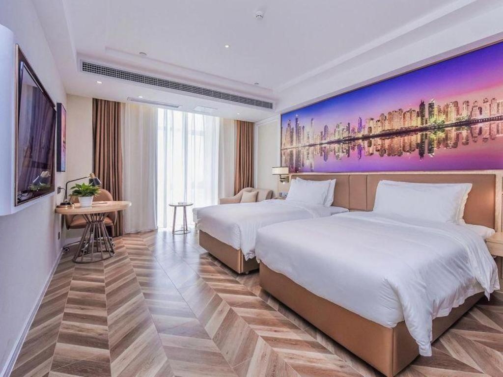 Vienna Hotel Sichuan Hejiang Yangtze River Bridge 루저우 외부 사진